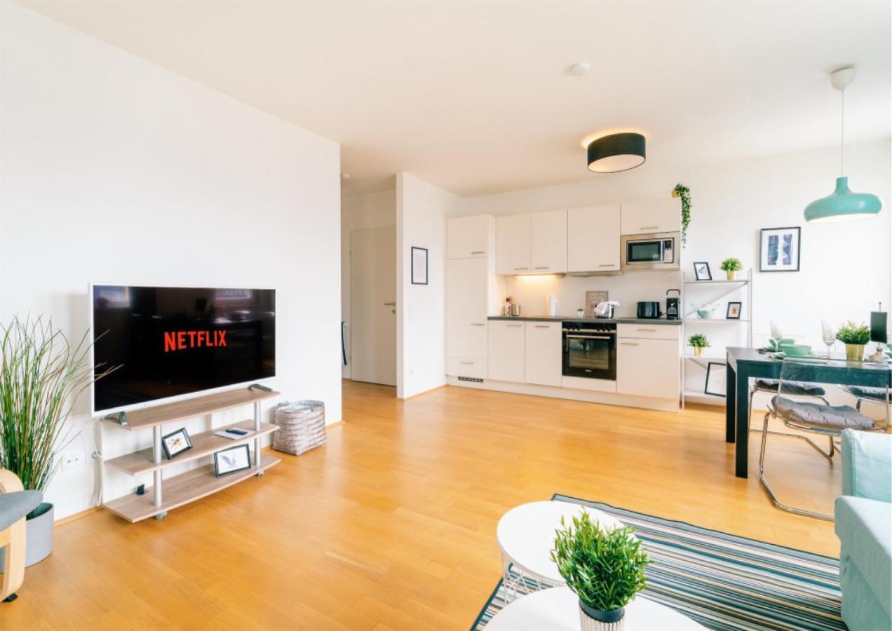 Balcony Apartment, 1 Min To Metro, Perfect For Long Stay Vienna Exterior photo
